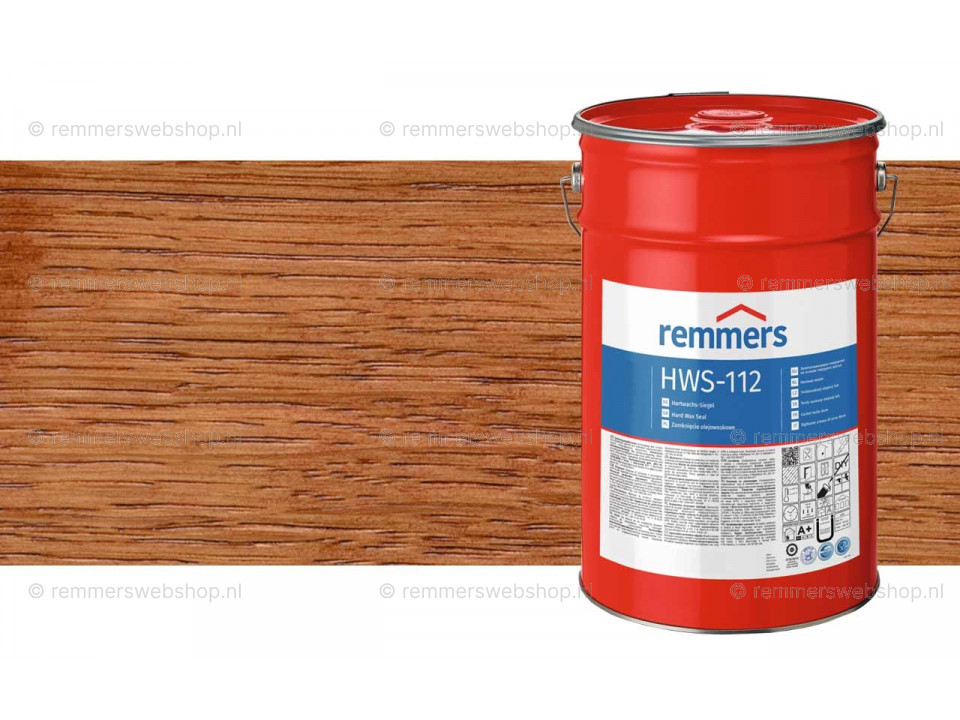 Close-up van Remmers HWS-112 Hardwax Sealer verpakking van 20 liter samen met een kleursample Teak