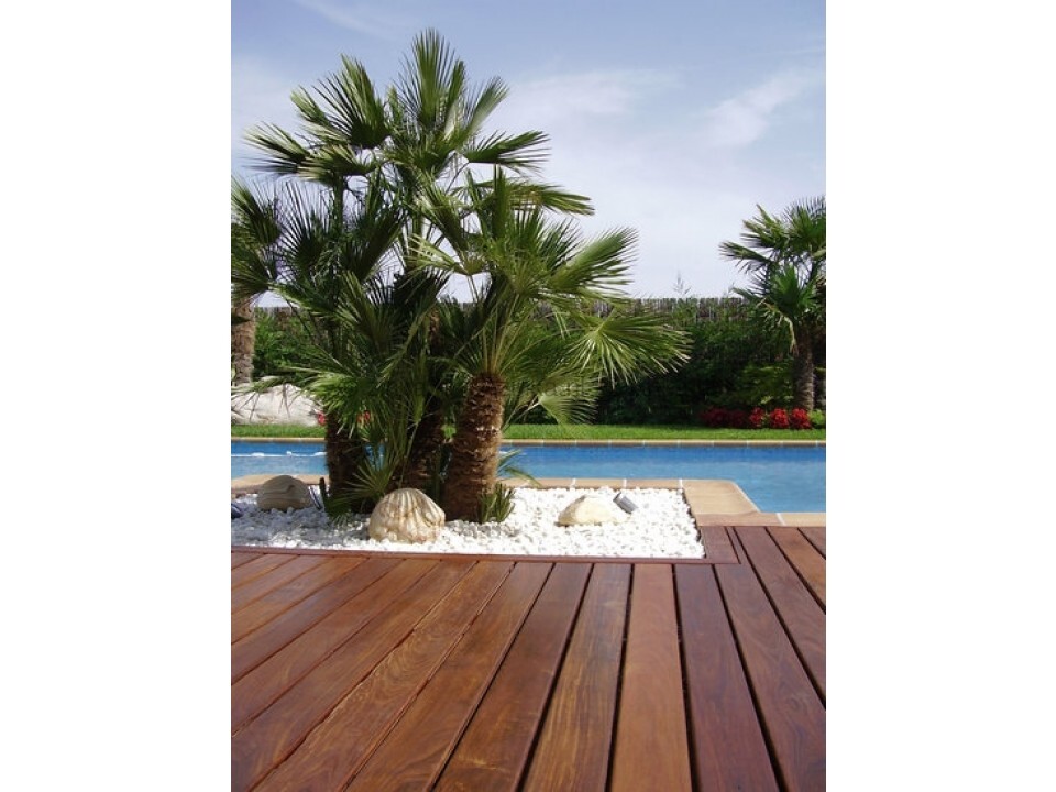 remmers-tuinhoutolie-eco-lariks-voor-bescherming-houten-tuinmeubels
